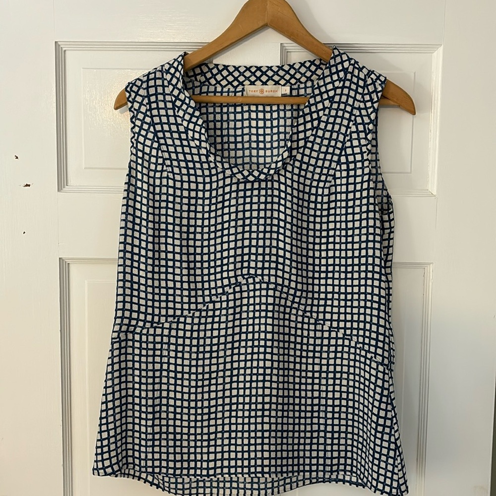 Tory Burch size 8 blouse with a Navy Blue & White pattern.
